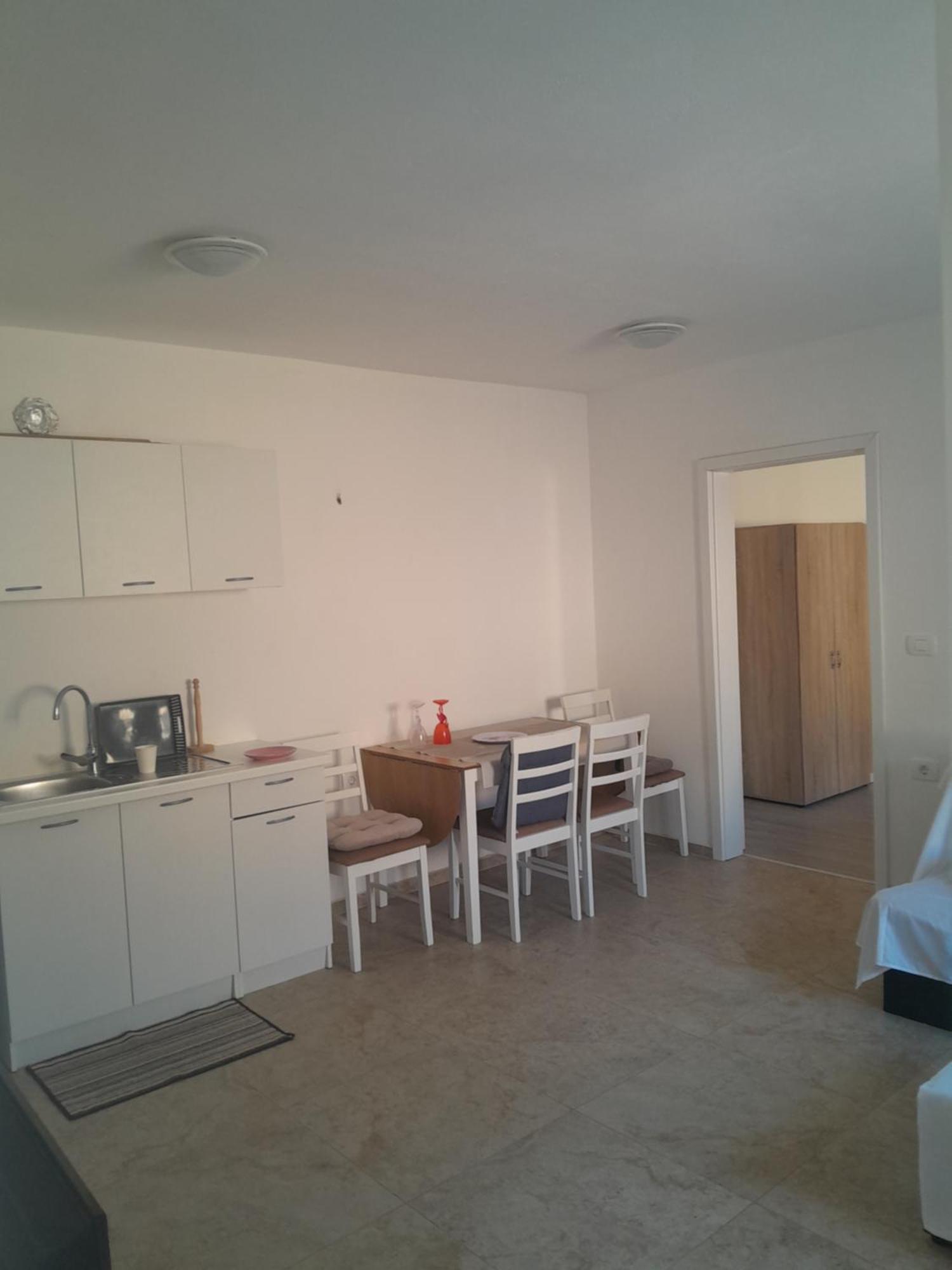Apartmaji سترونجان المظهر الخارجي الصورة