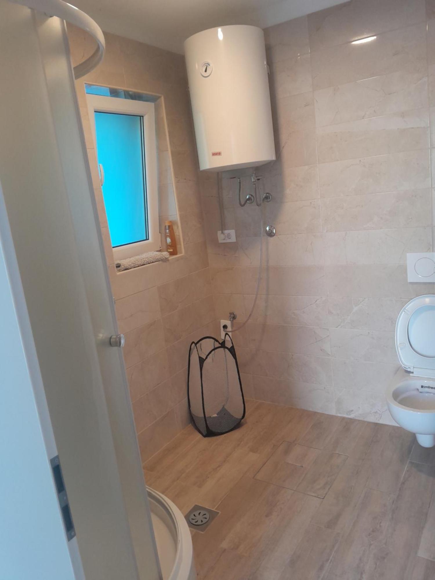 Apartmaji سترونجان المظهر الخارجي الصورة